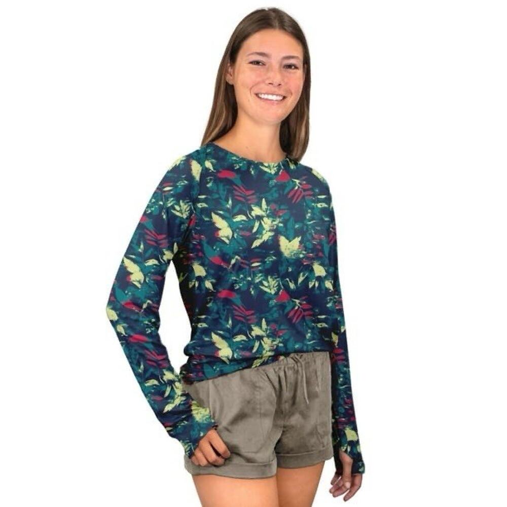 New Women's Reel Life UPF Performance Shirts Size Large